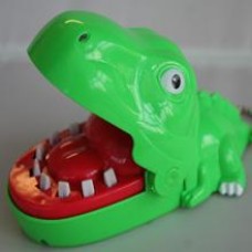 Mini Dinosaur Dentist Game